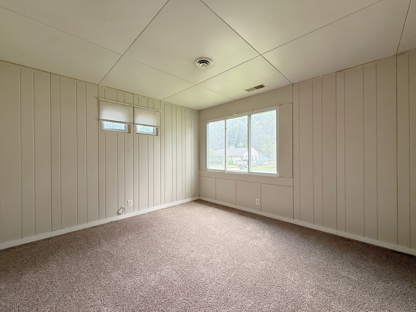 2113 22 1/2 Avenue Property Photo 14