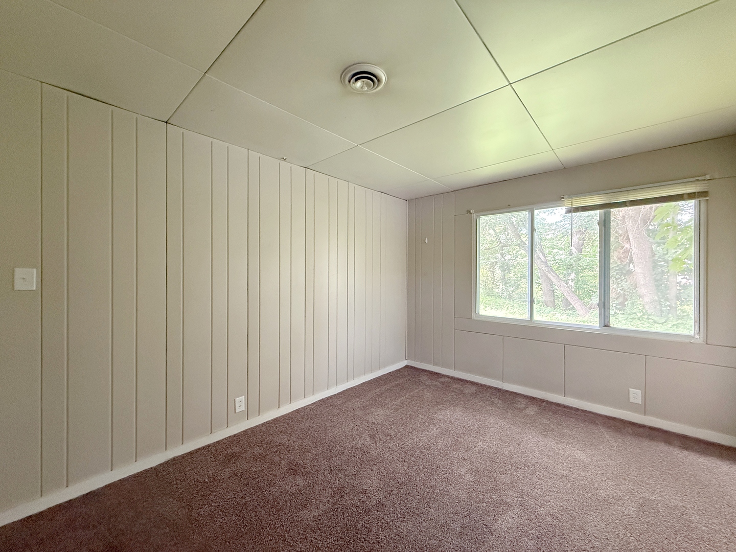 2113 22 1/2 Avenue Property Photo 16