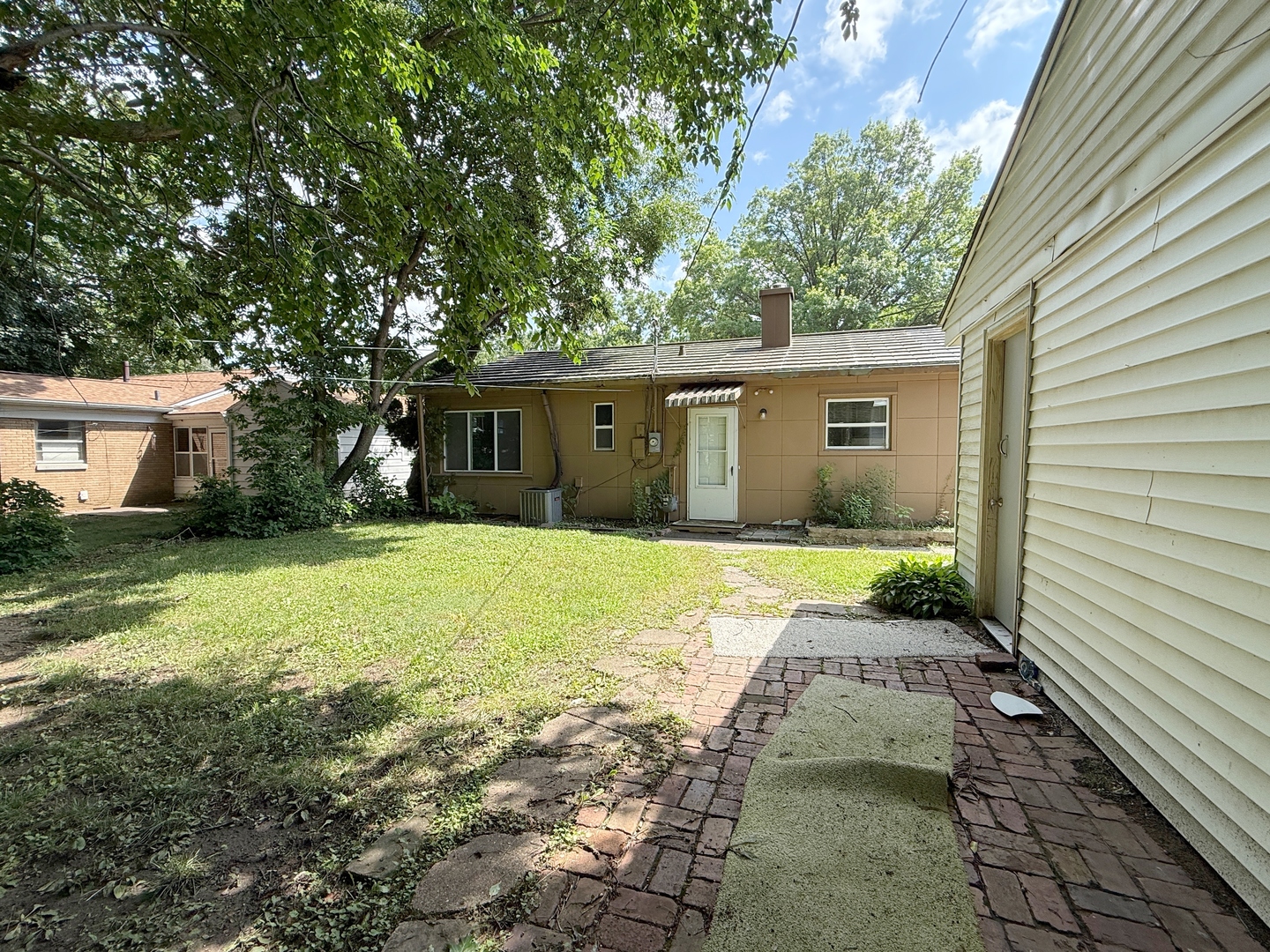 2113 22 1/2 Avenue Property Photo 19