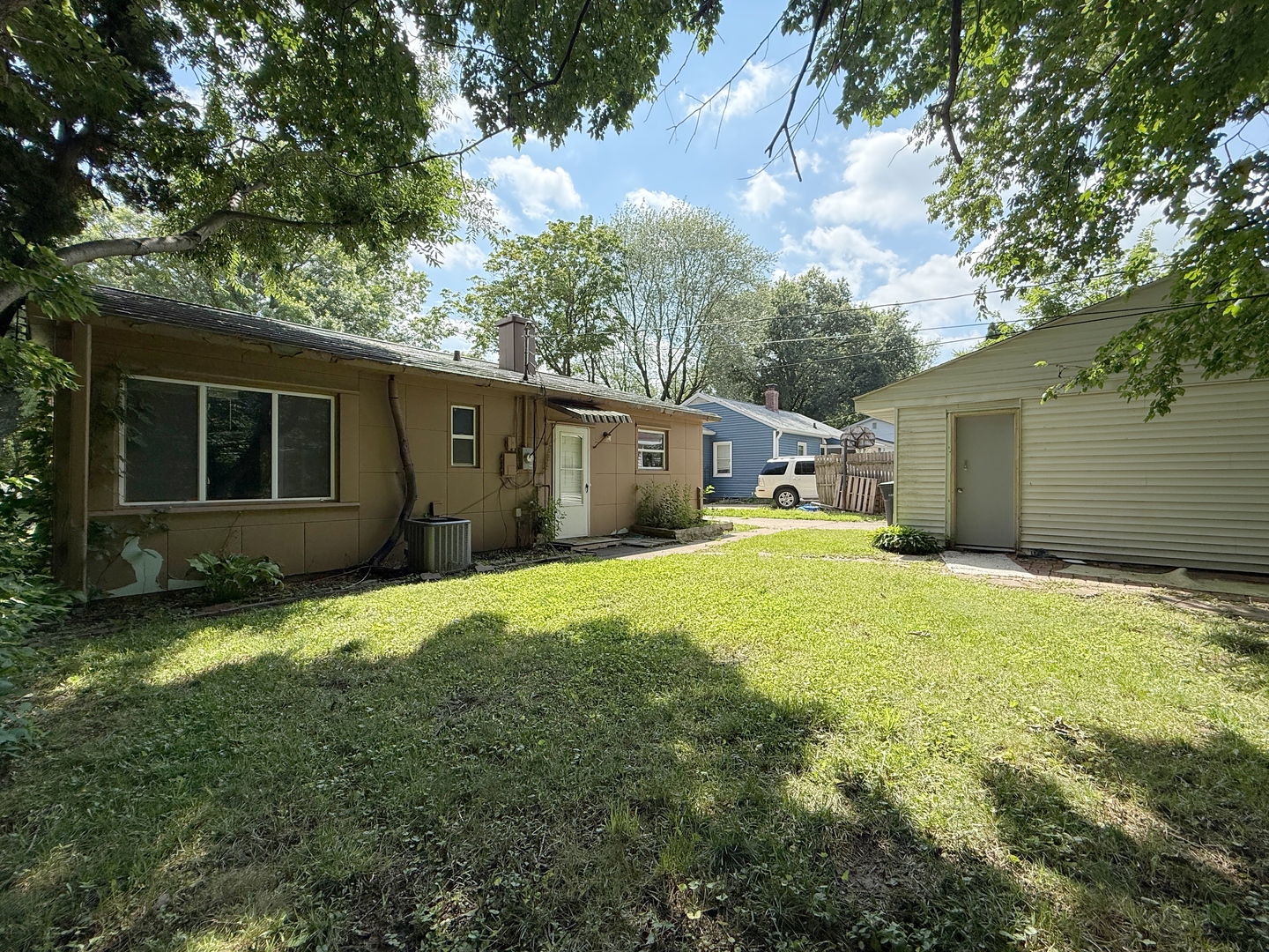 2113 22 1/2 Avenue Property Photo 20