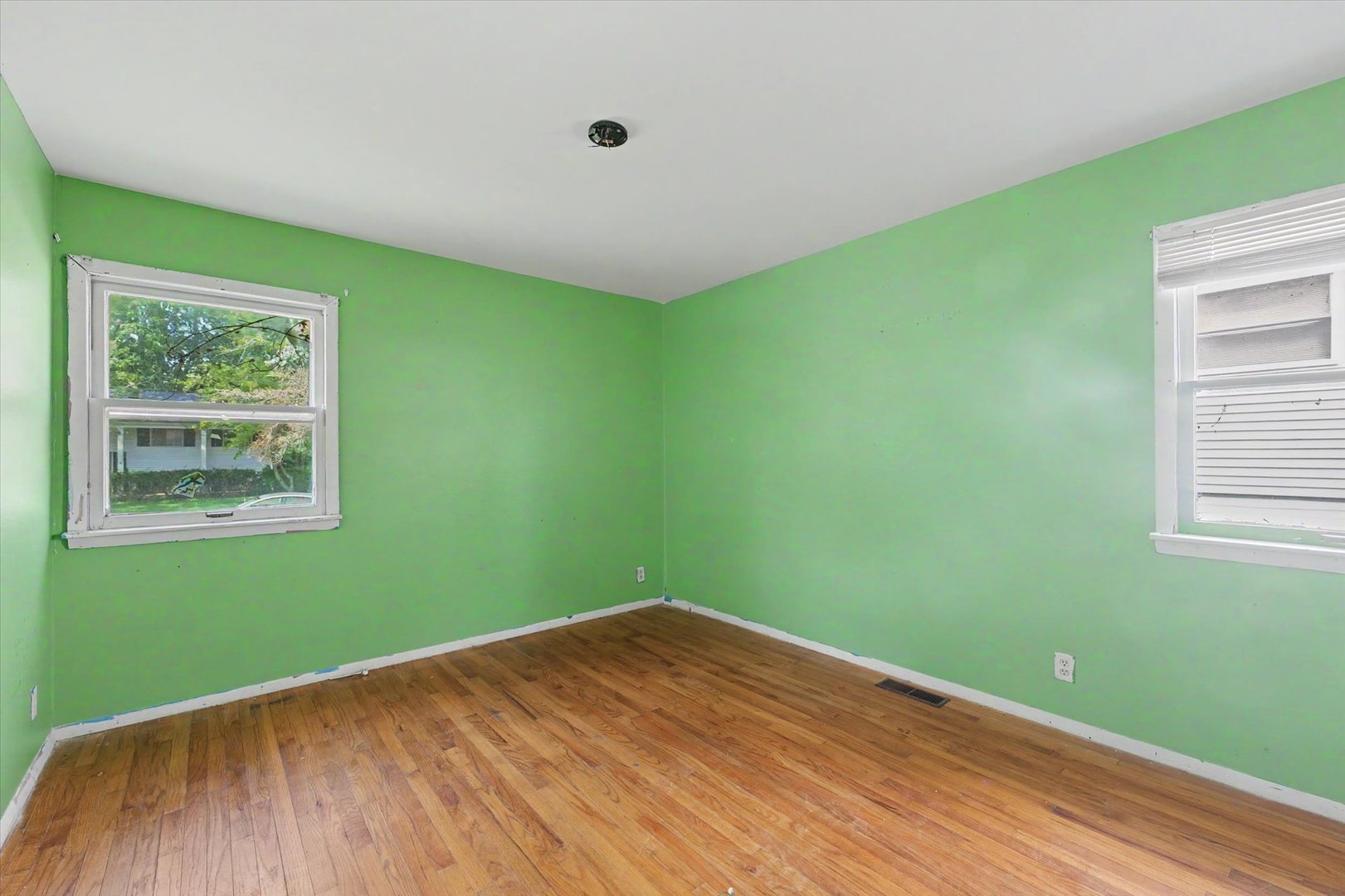 1004 Frank Drive Property Photo 20
