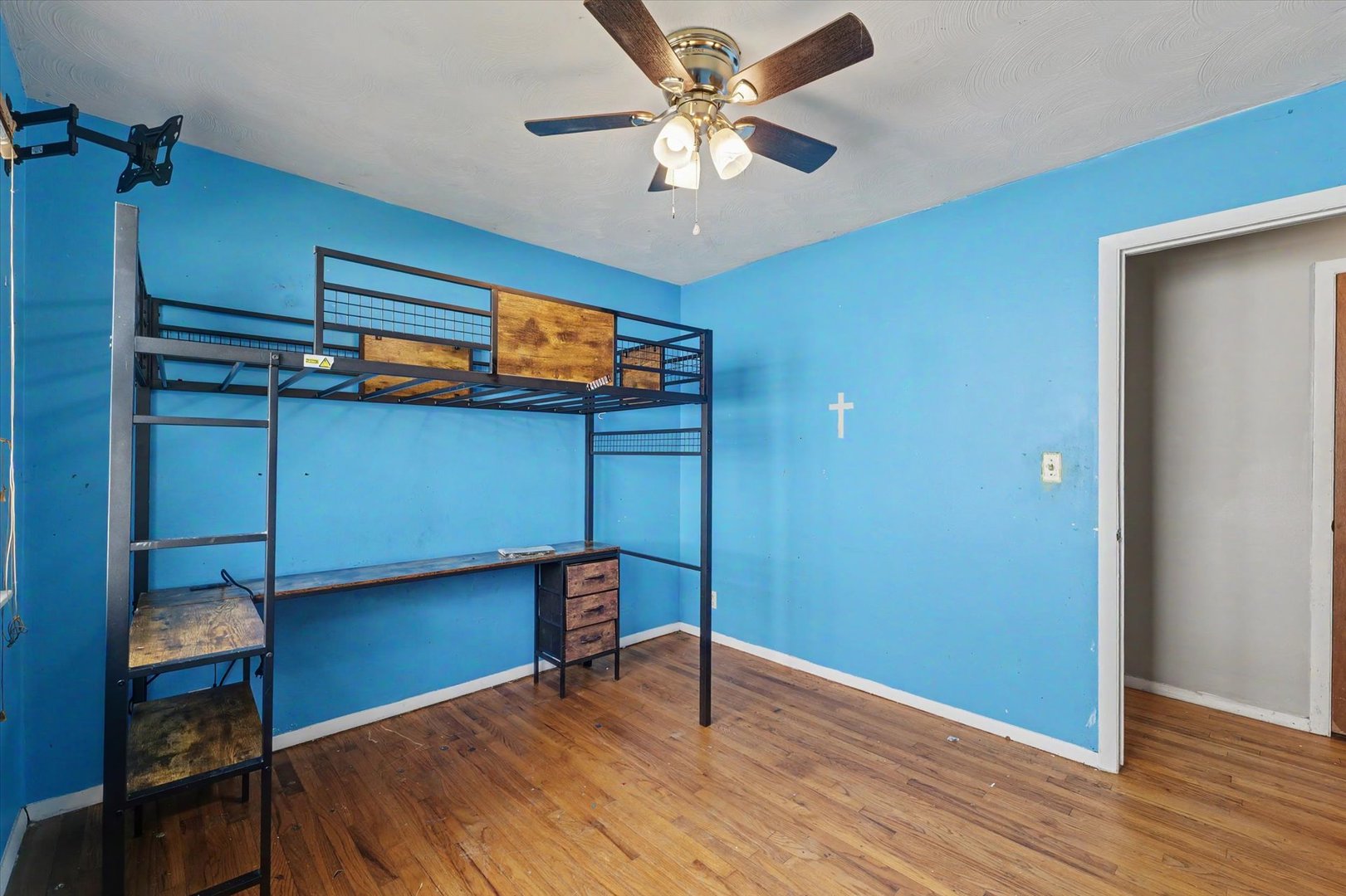 1004 Frank Drive Property Photo 23