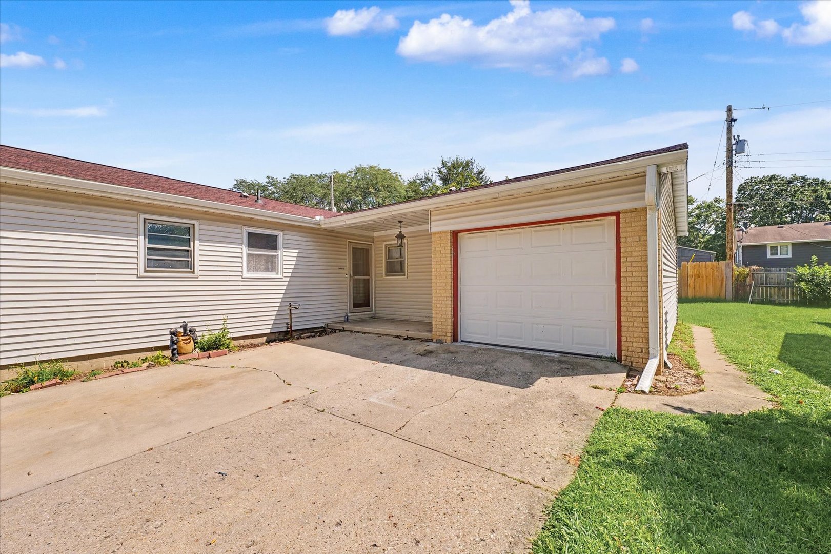 1004 Frank Drive Property Photo 25