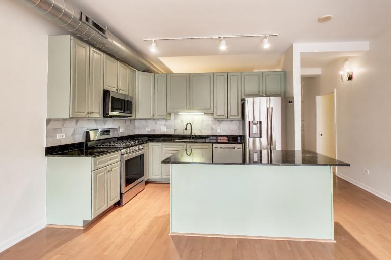 1200 W Monroe Street 607 Property Photo 13