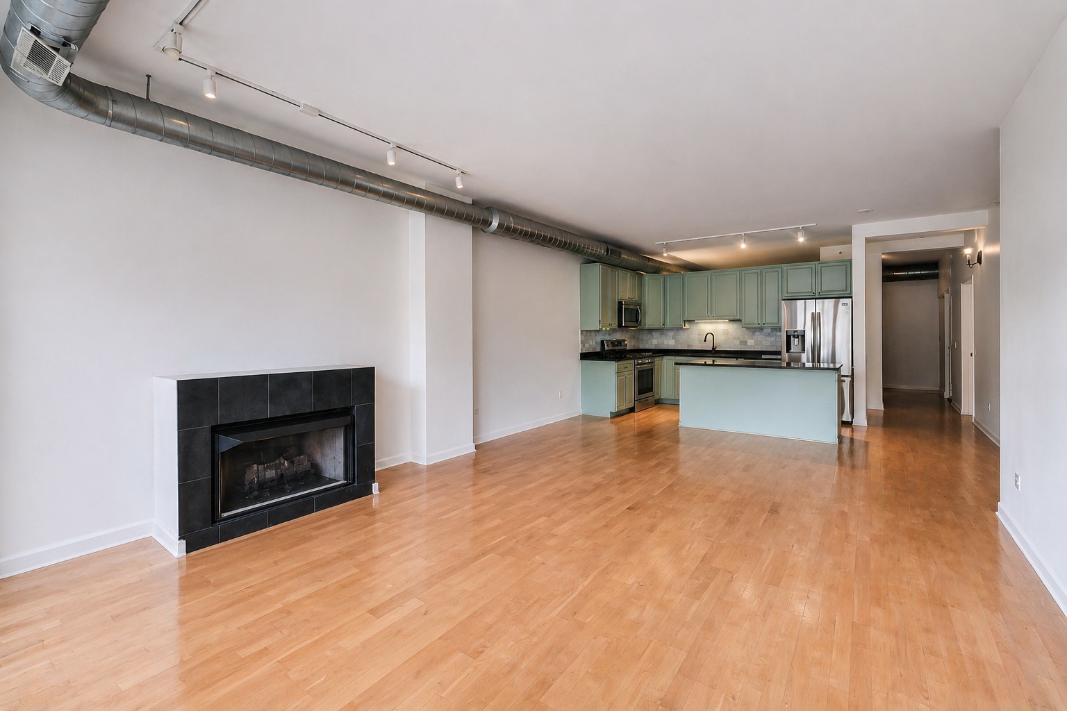 1200 W Monroe Street 607 Property Photo 16