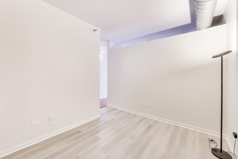 1200 W Monroe Street 607 Property Photo 29