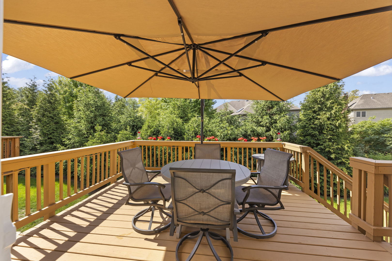 1636 Castle Lawn Court Property Photo 18