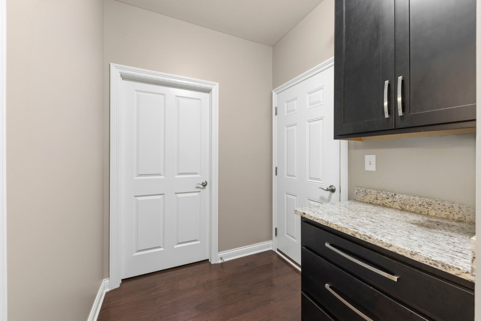 1636 Castle Lawn Court Property Photo 21
