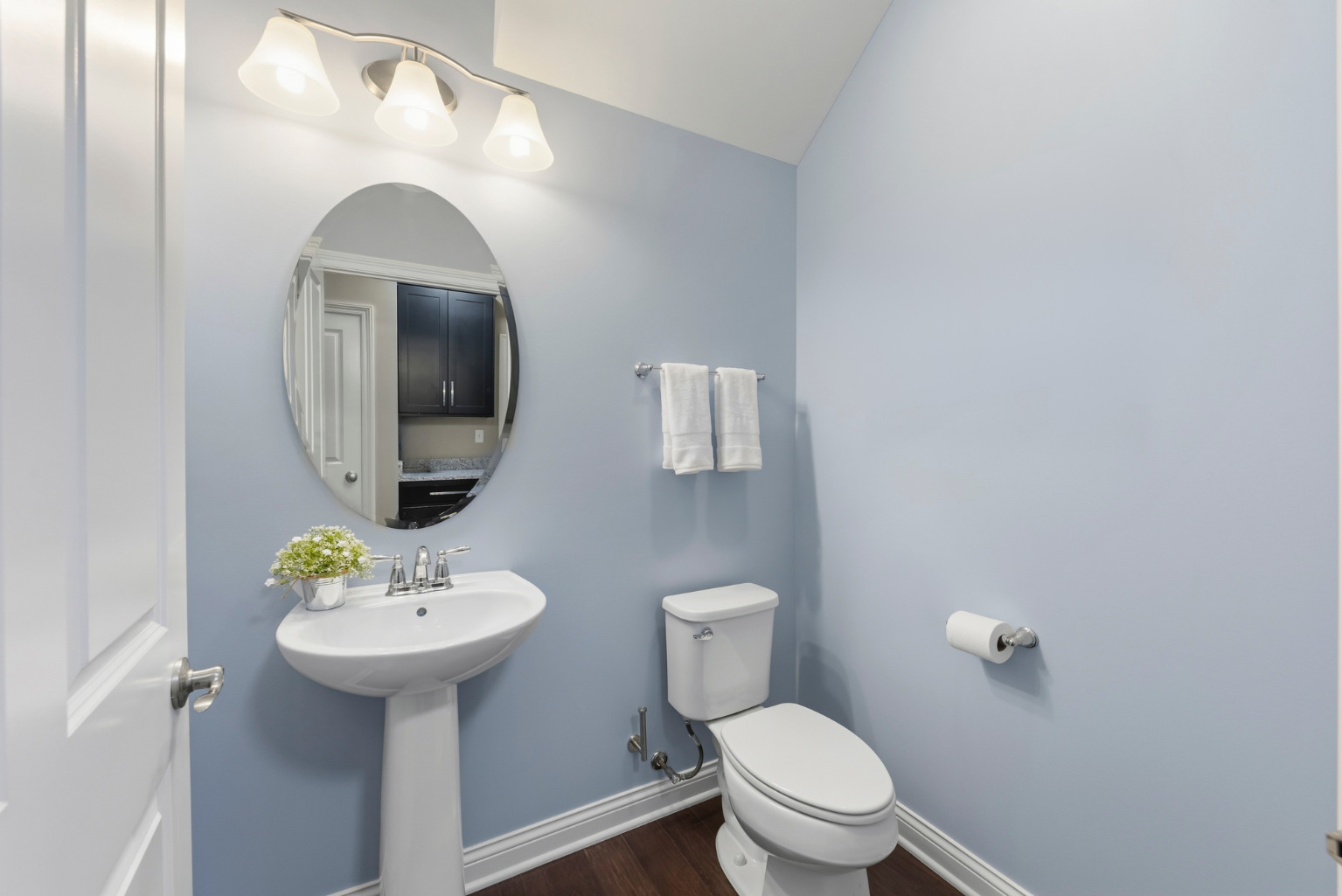 1636 Castle Lawn Court Property Photo 24