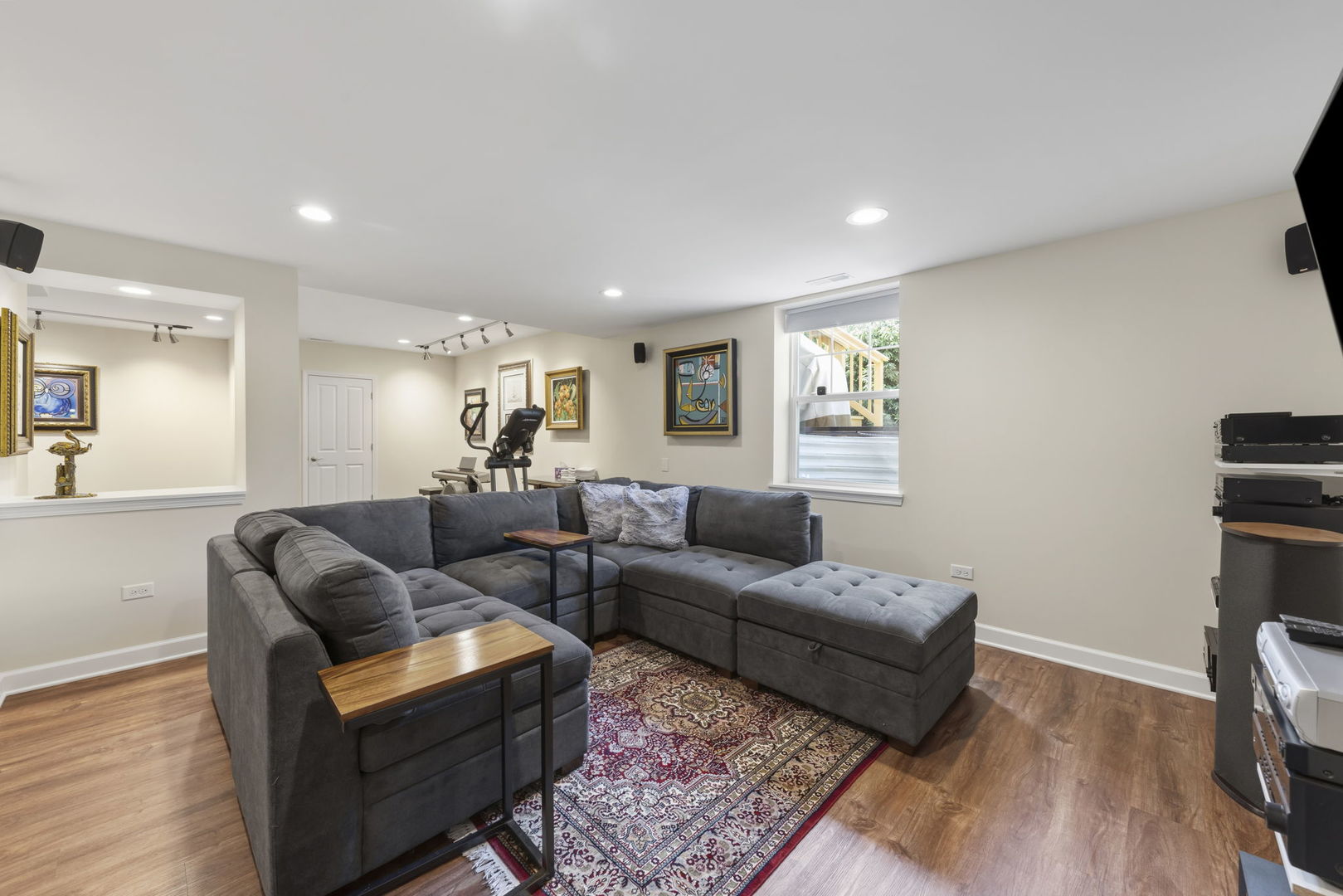 1636 Castle Lawn Court Property Photo 32