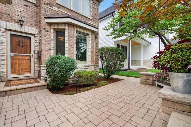 450 N Elm Avenue Property Photo 3