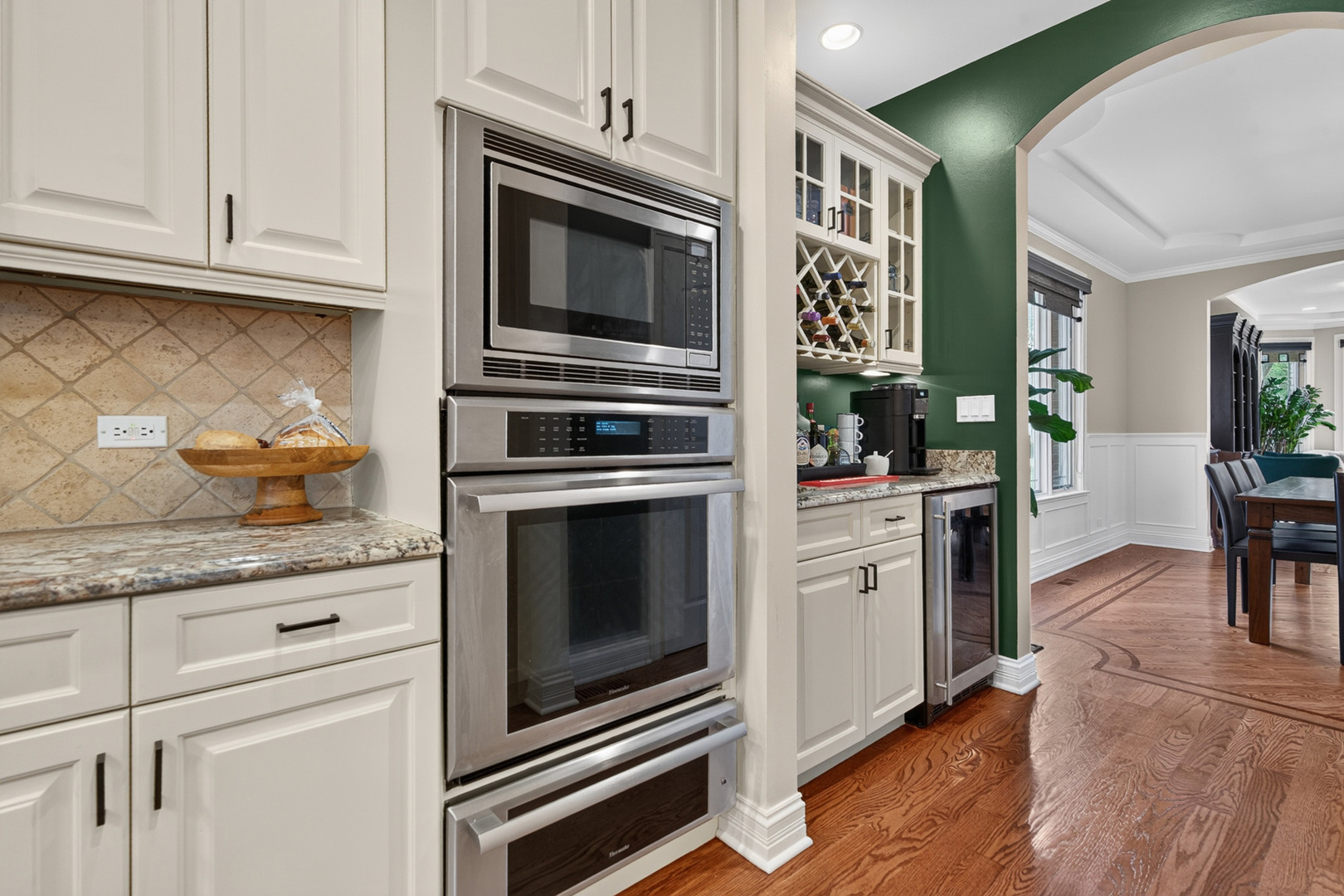 450 N Elm Avenue Property Photo 13