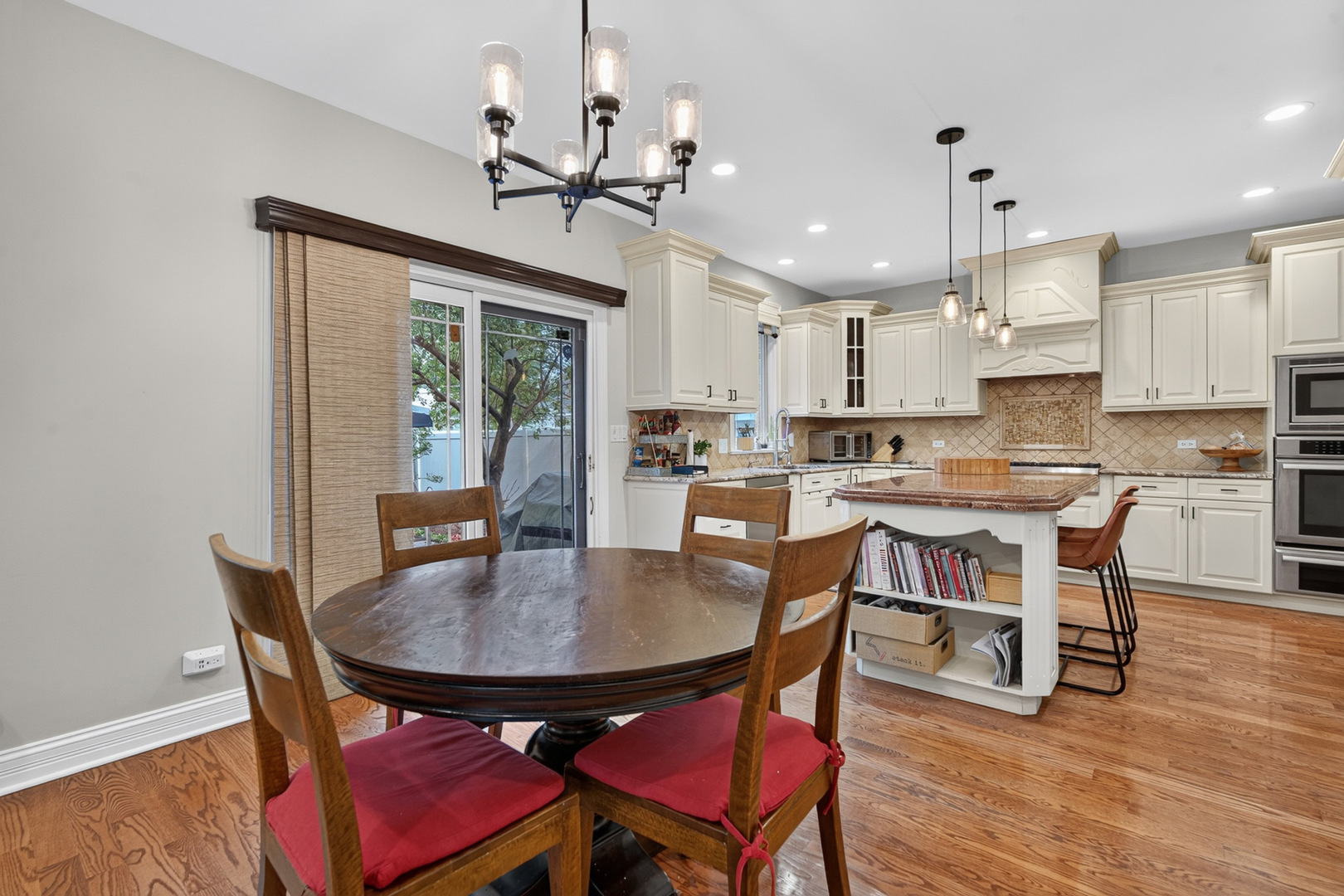 450 N Elm Avenue Property Photo 14