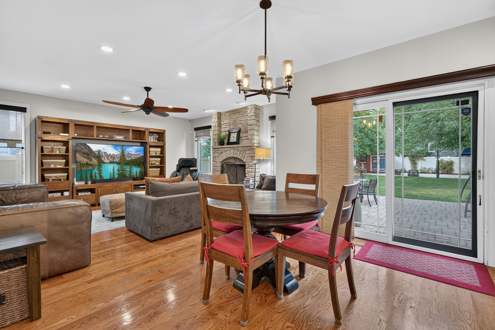 450 N Elm Avenue Property Photo 15