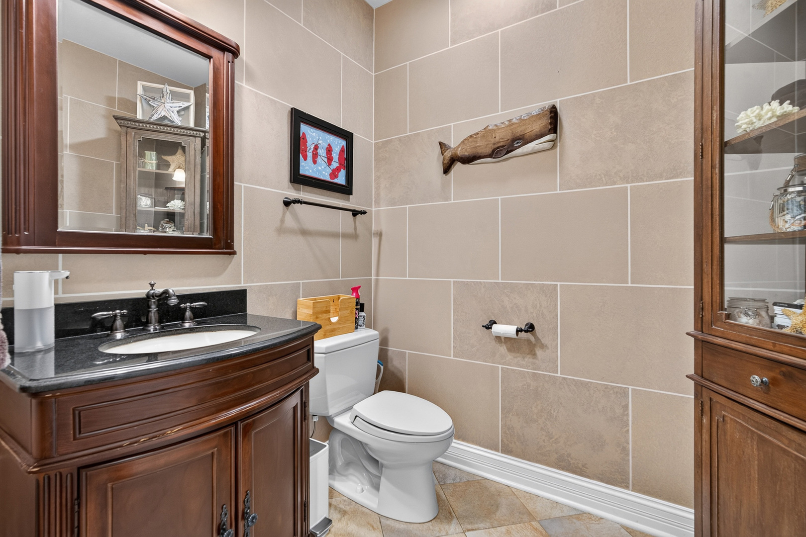 450 N Elm Avenue Property Photo 19