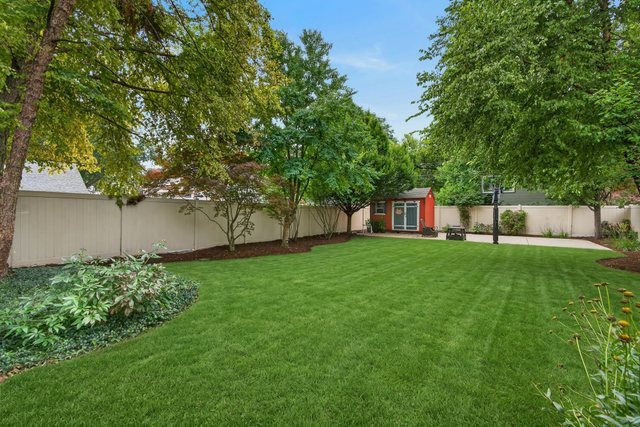 450 N Elm Avenue Property Photo 35