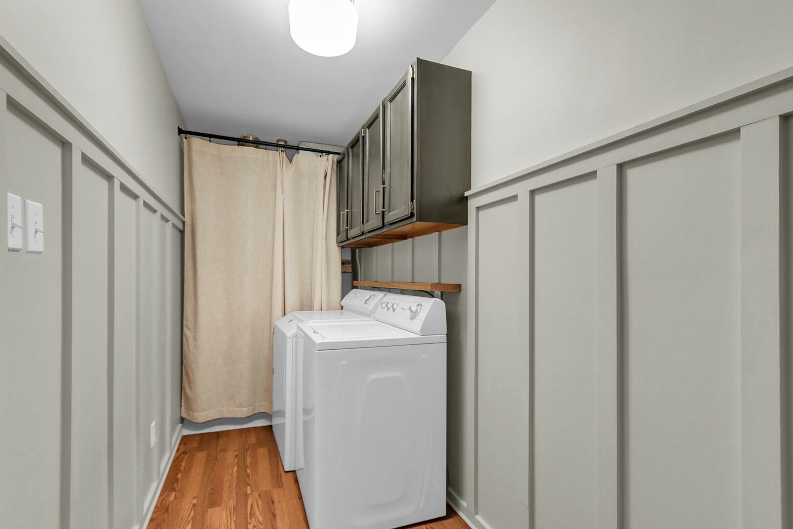 202 E Mchenry Street Property Photo 23