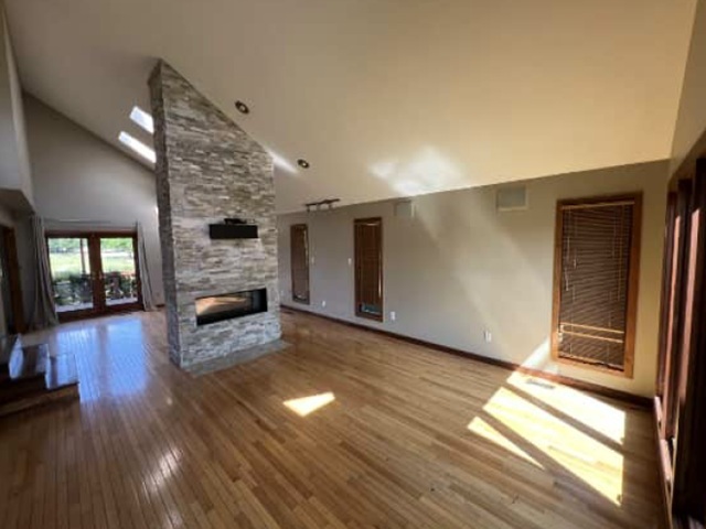 2592 Leach Drive Property Photo 4