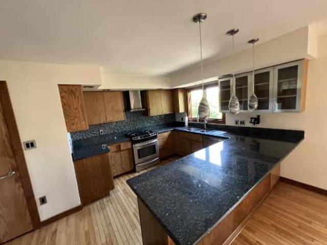 2592 Leach Drive Property Photo 5