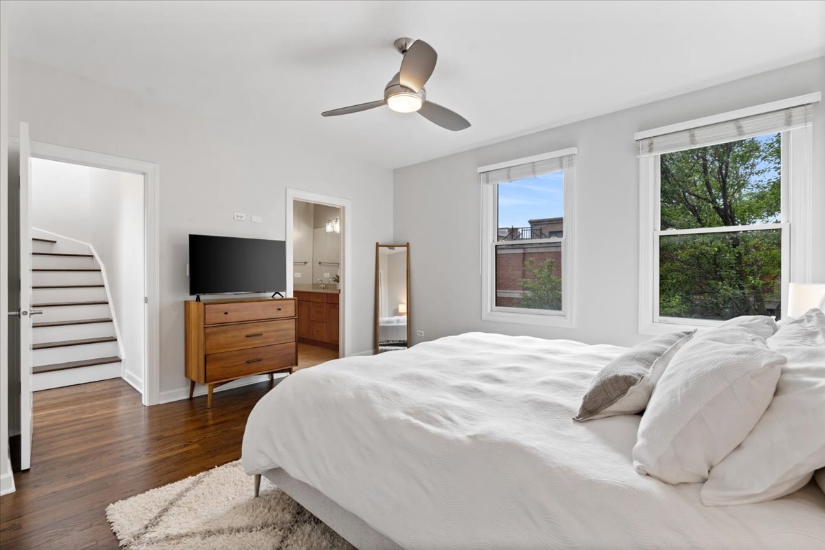 2036 W Lemoyne Street D Property Photo 19