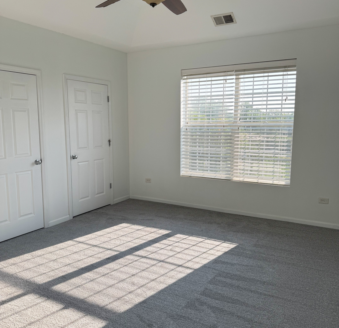 16600 Liberty Circle 3nw Property Photo 3