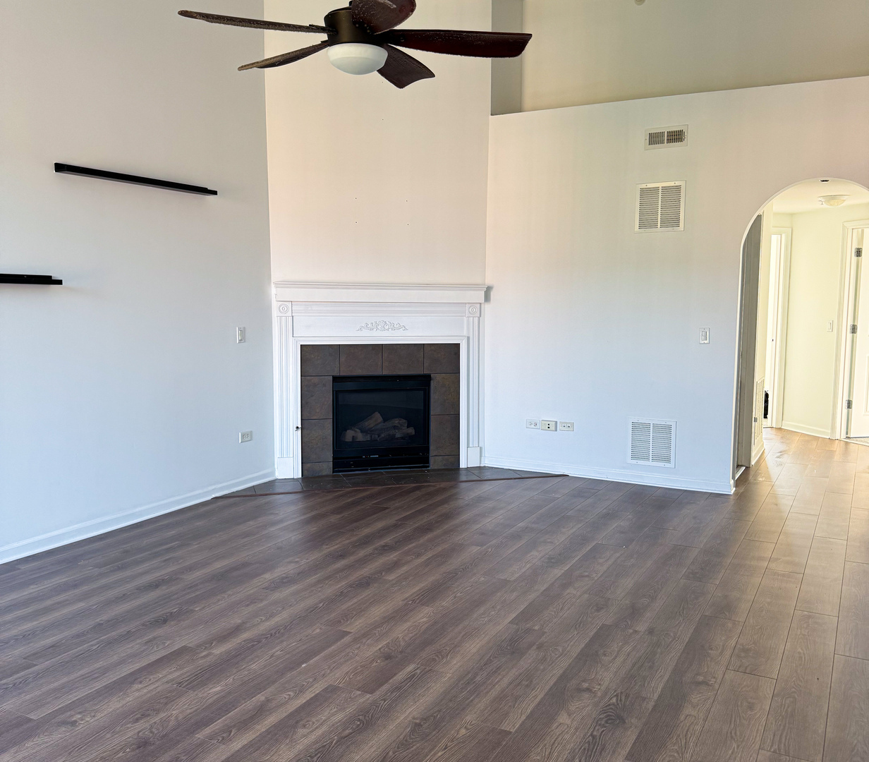 16600 Liberty Circle 3nw Property Photo 6
