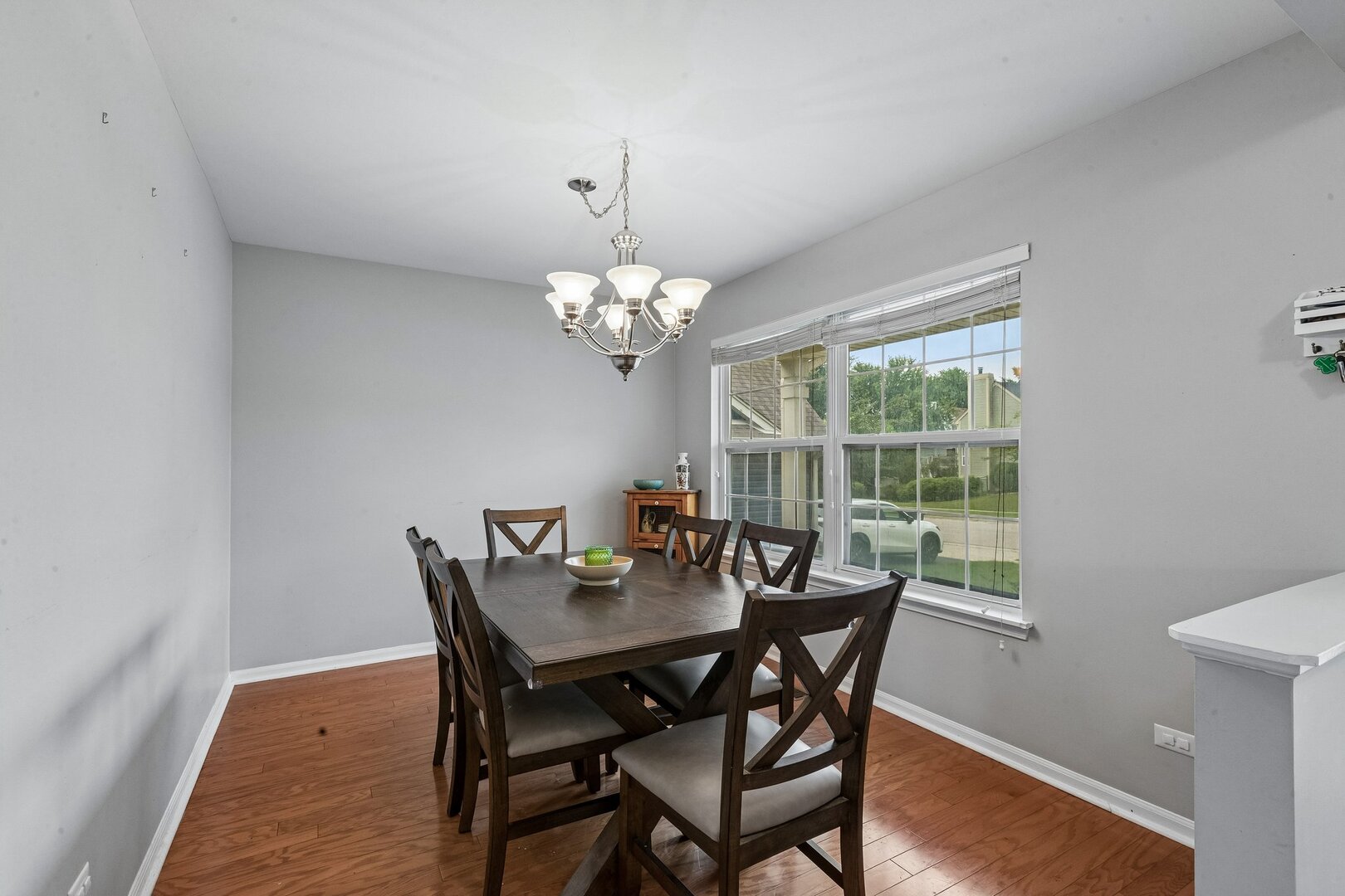 1092 N Camden Lane Property Photo 3