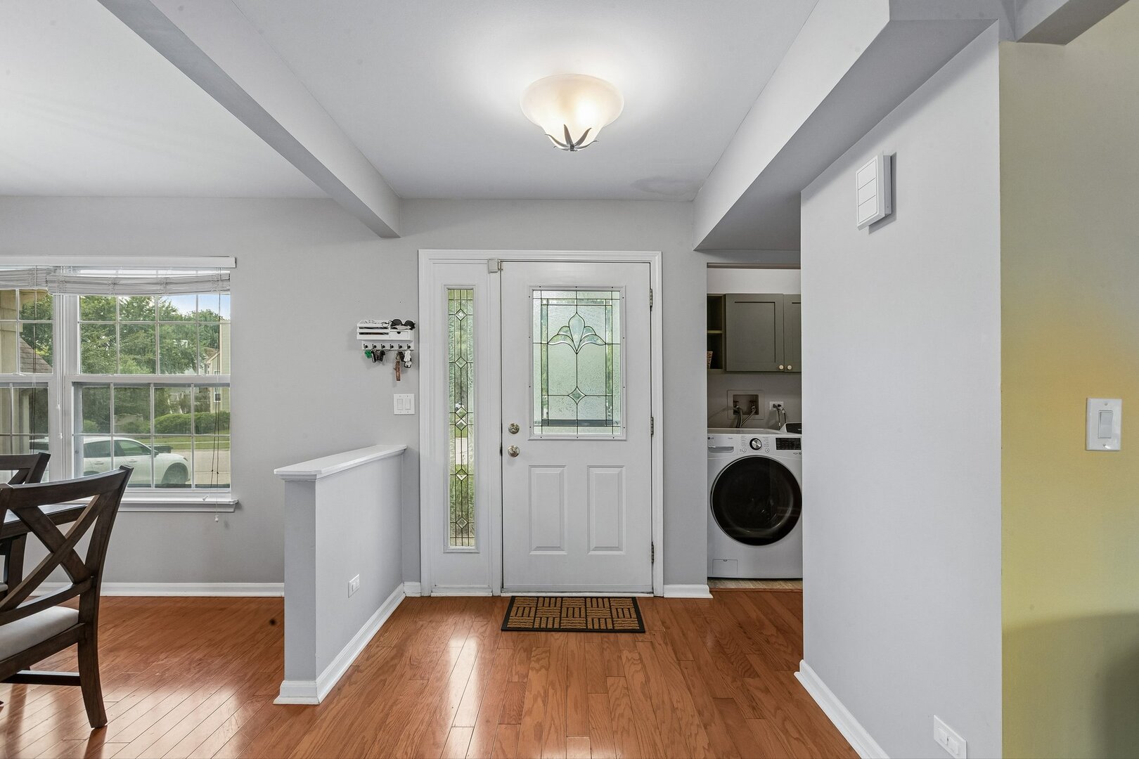 1092 N Camden Lane Property Photo 4