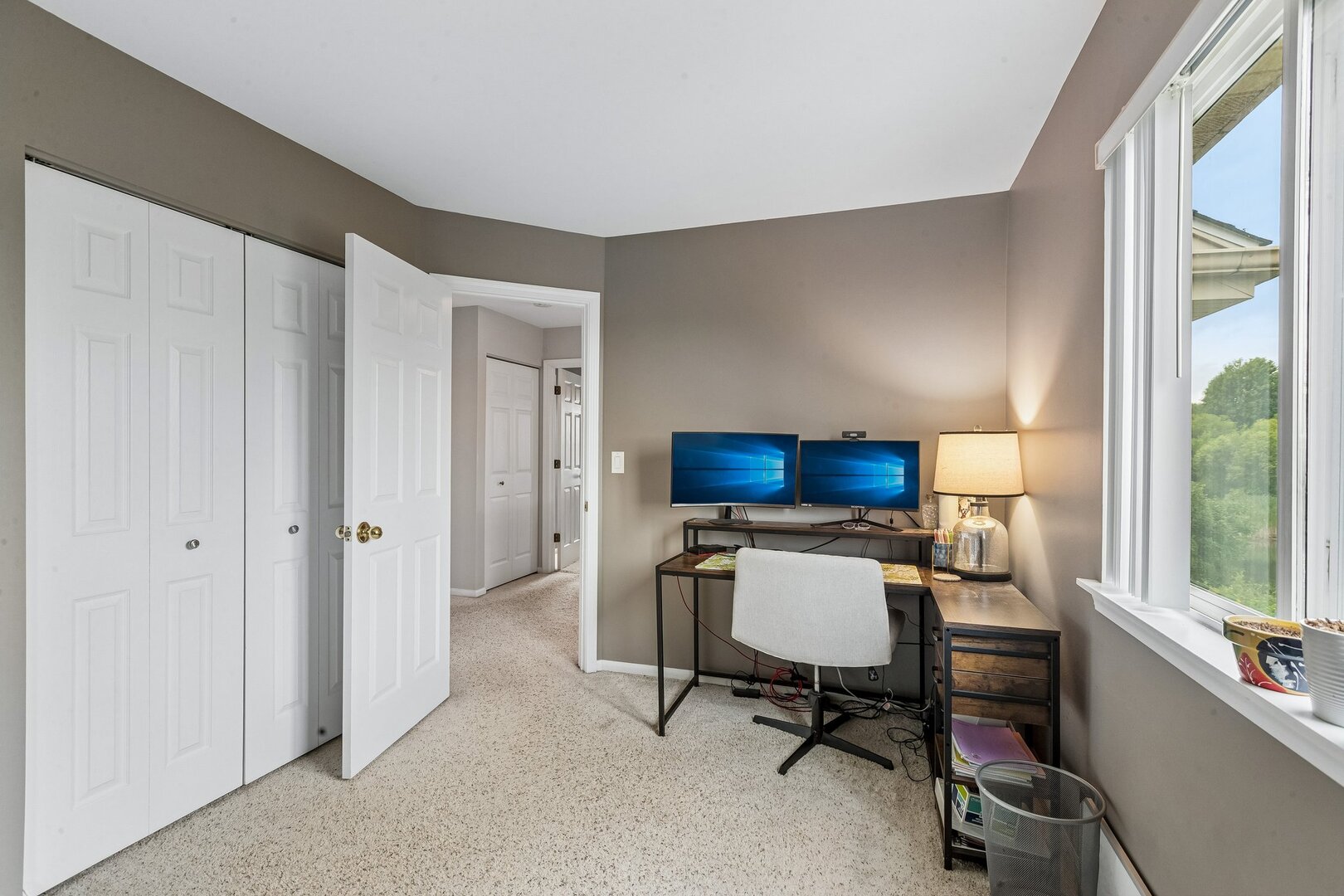 1092 N Camden Lane Property Photo 19