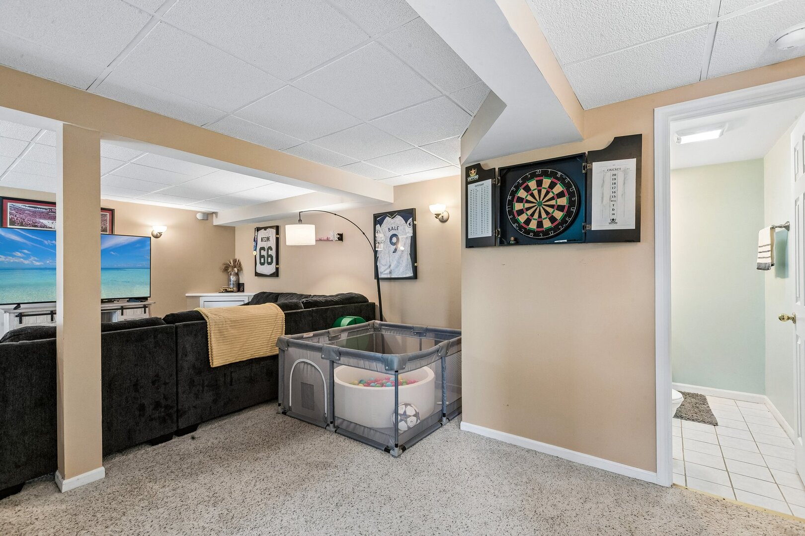 1092 N Camden Lane Property Photo 32