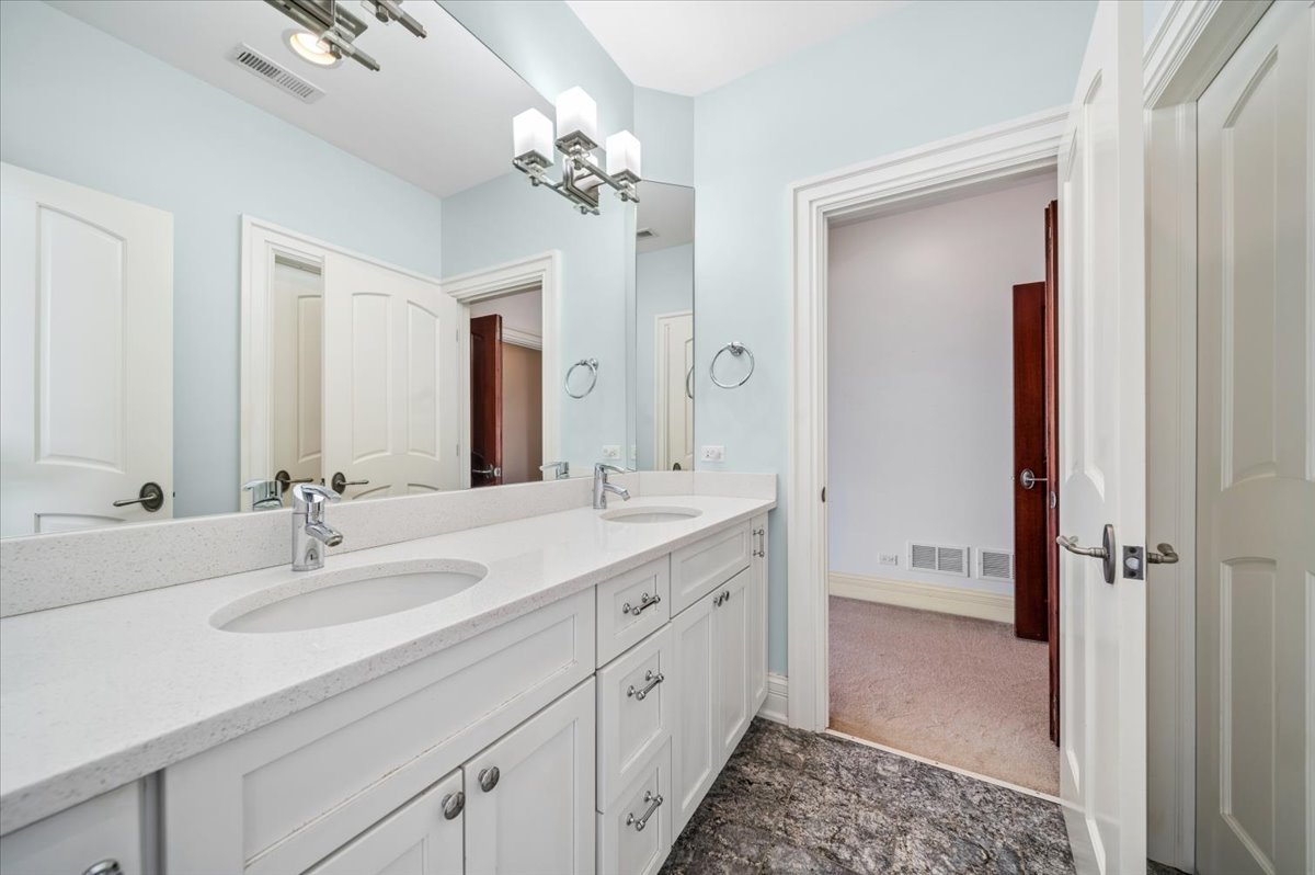 107 Forest Edge Drive Property Photo 32