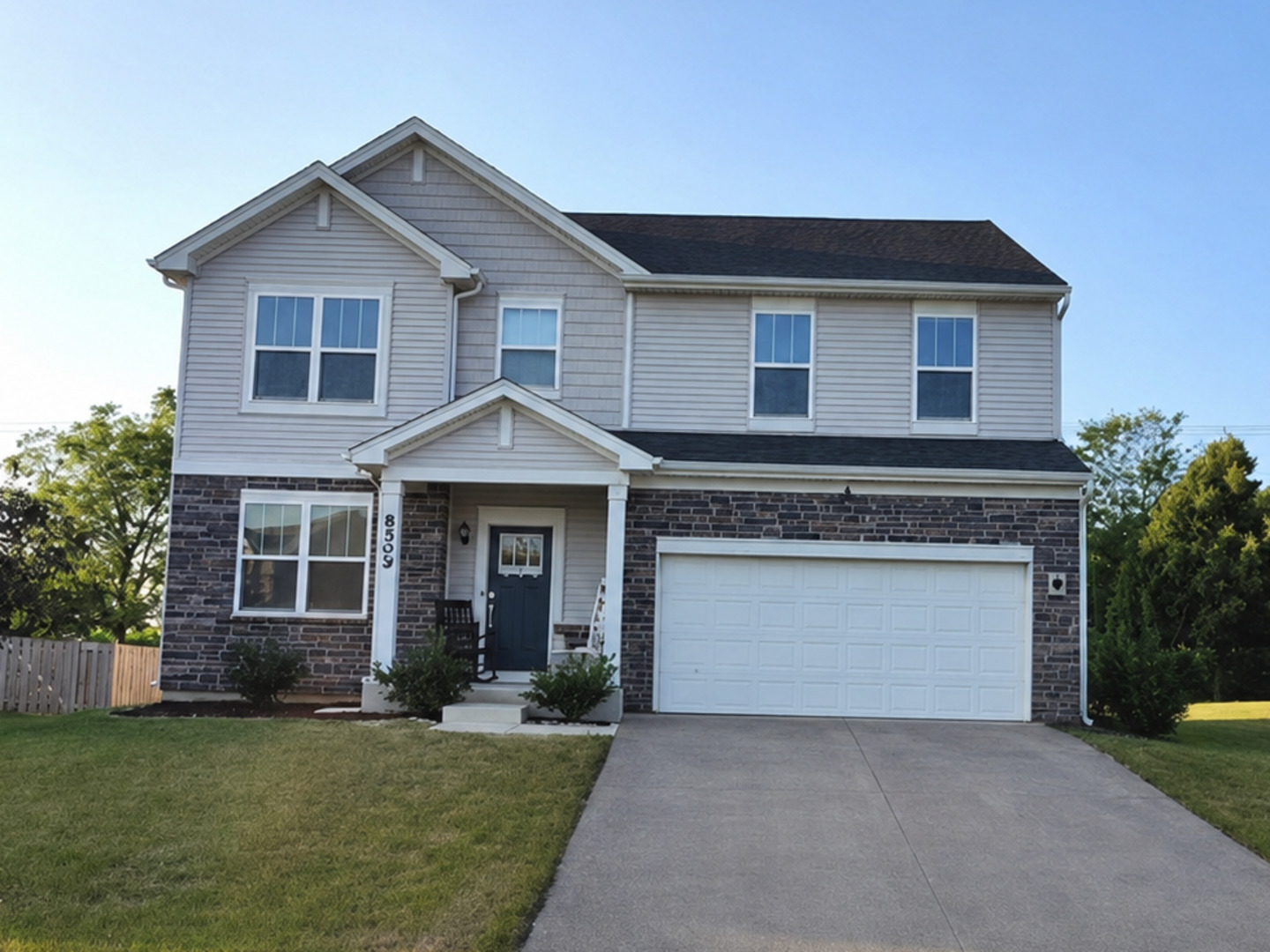 8509 Rosehall Drive Property Photo 1