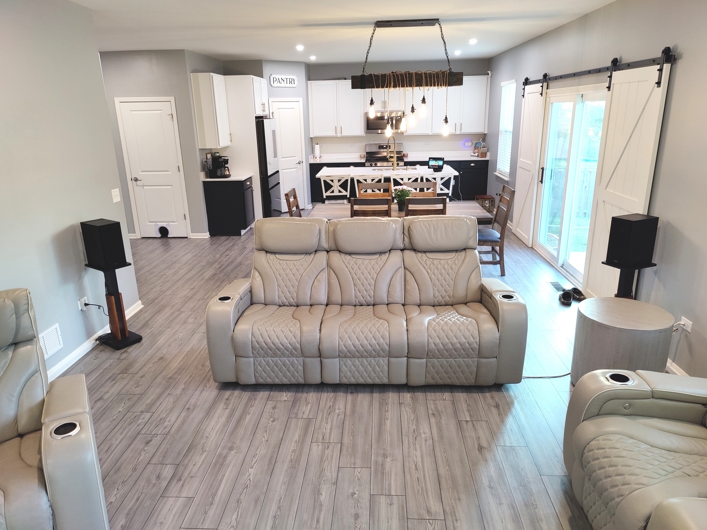 8509 Rosehall Drive Property Photo 14
