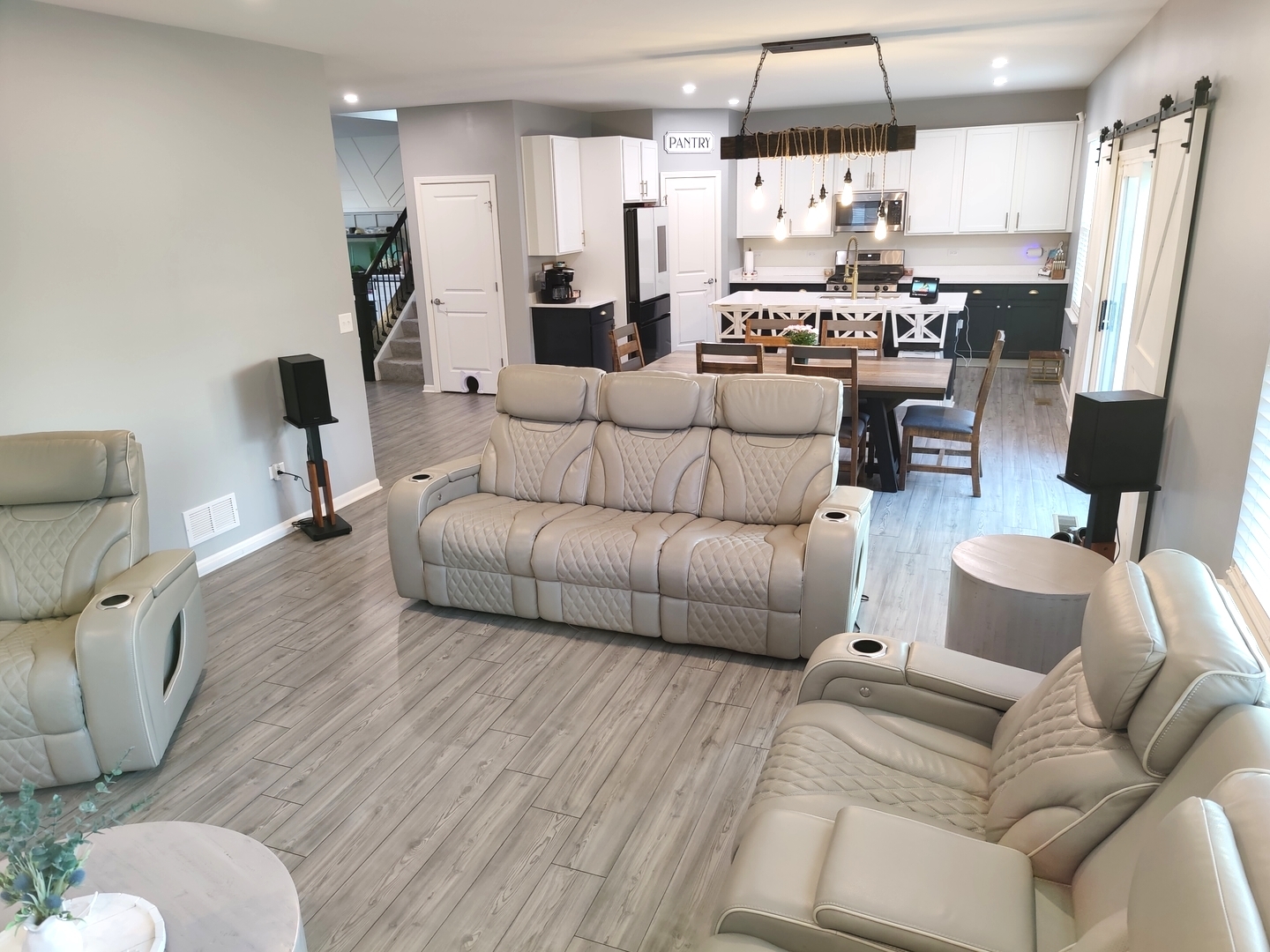 8509 Rosehall Drive Property Photo 15