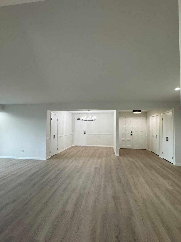 120 S Spruce Avenue 407 Property Photo 8