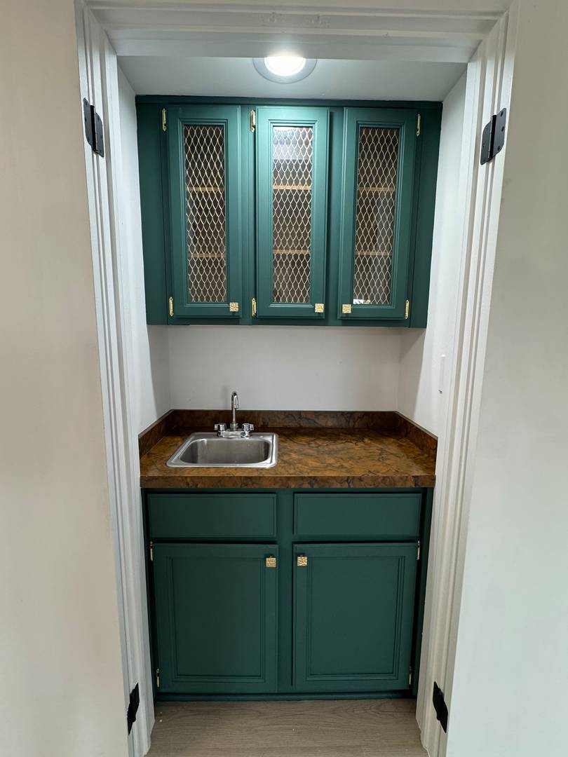 120 S Spruce Avenue 407 Property Photo 11