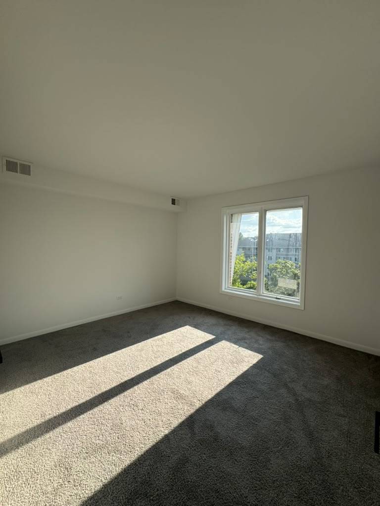 120 S Spruce Avenue 407 Property Photo 13