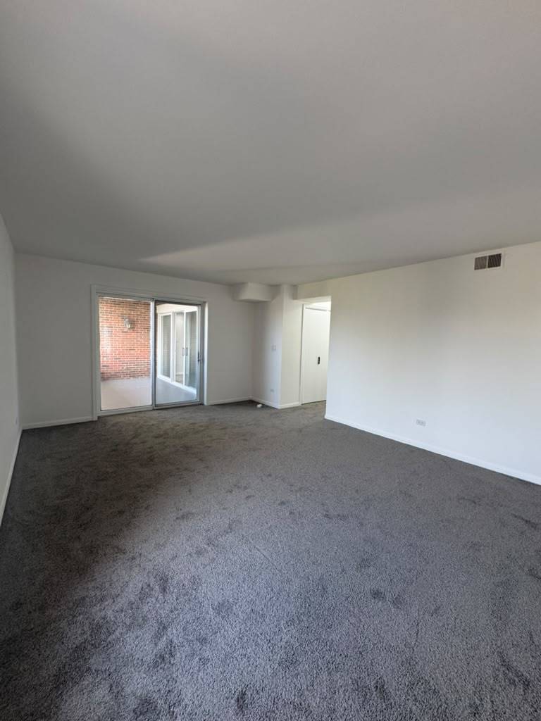 120 S Spruce Avenue 407 Property Photo 16