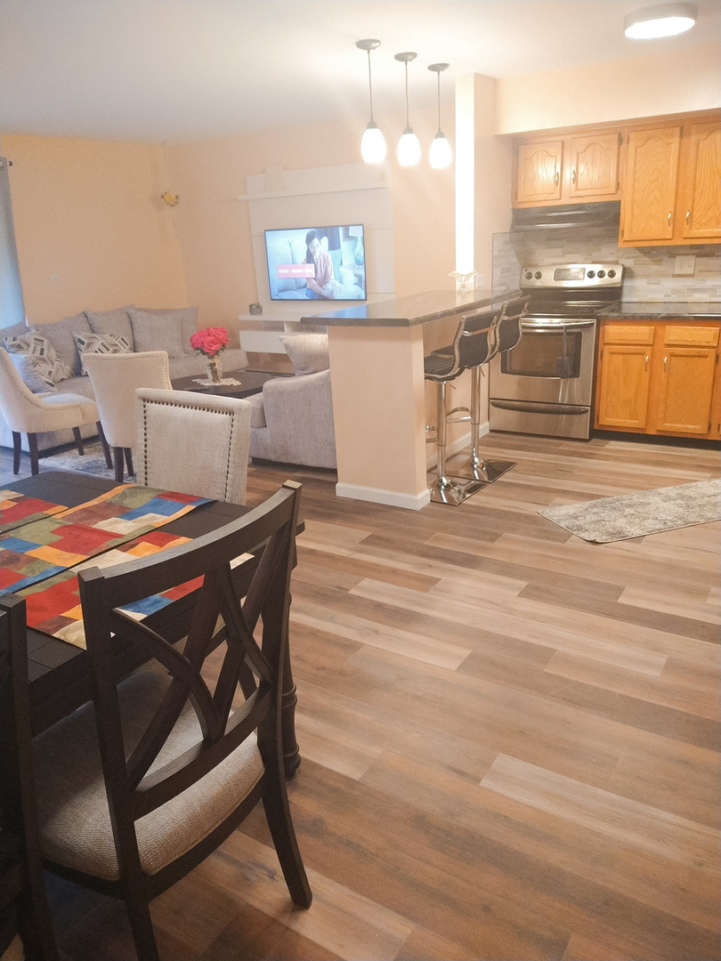 753 S Dwyer Avenue E Property Photo 7