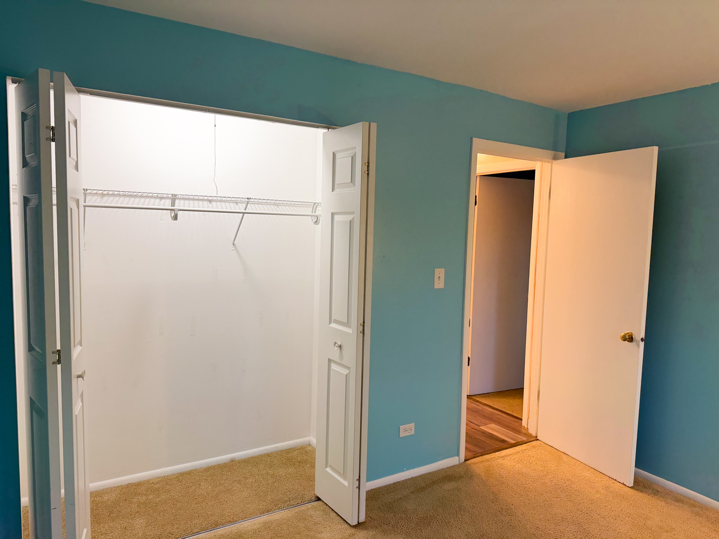 753 S Dwyer Avenue E Property Photo 14