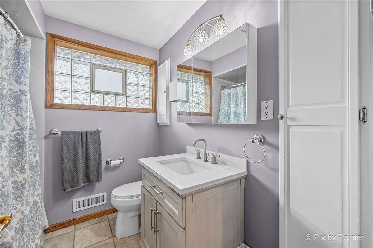 120 S Prairie Avenue Property Photo 15
