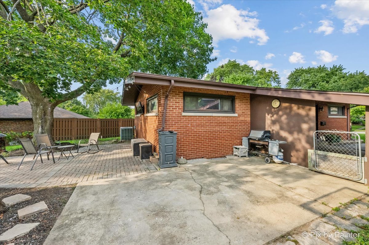 120 S Prairie Avenue Property Photo 25