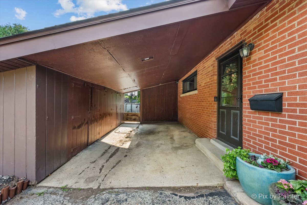 120 S Prairie Avenue Property Photo 26