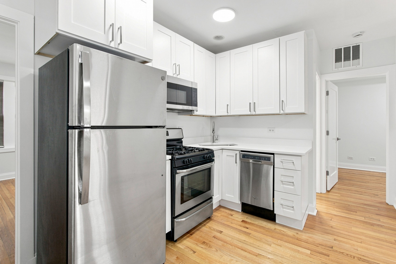 3731 N Elston Avenue 2n Property Photo 5