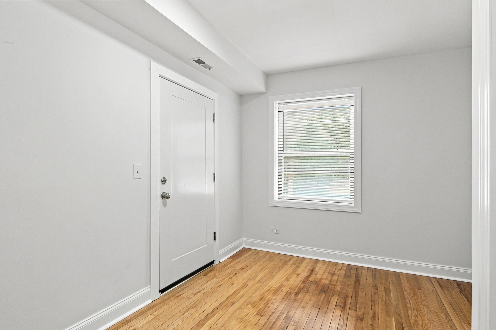 3731 N Elston Avenue 2n Property Photo 9