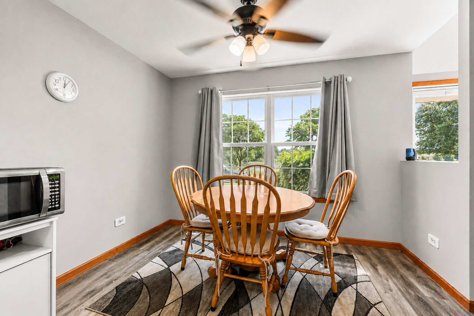 2103 Graystone Drive Property Photo 4