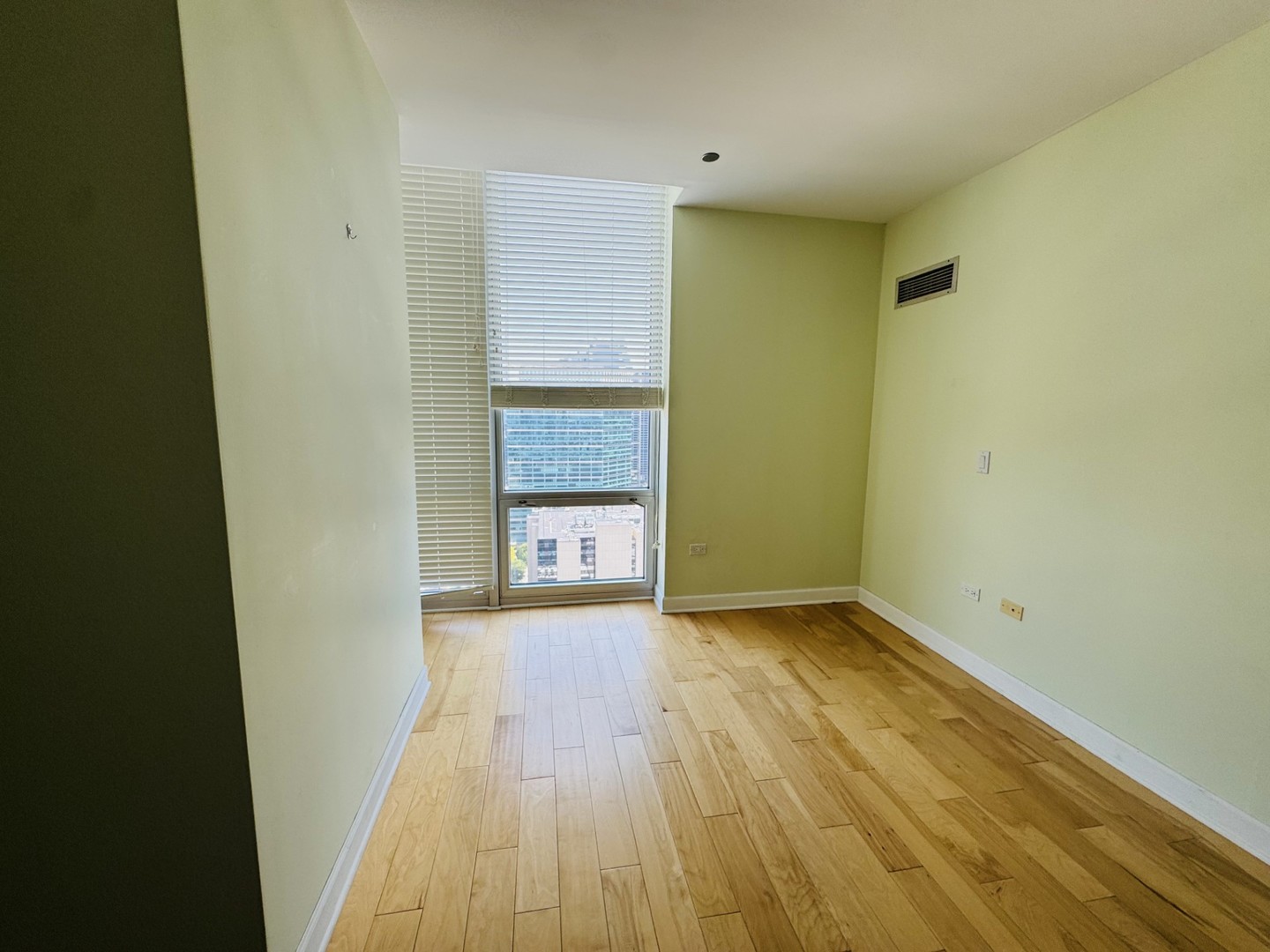 737 W Washington Boulevard 3304 Property Photo 11