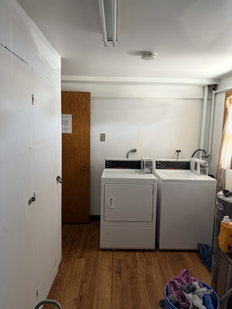 5743 S Kenton Avenue 1s Property Photo 9