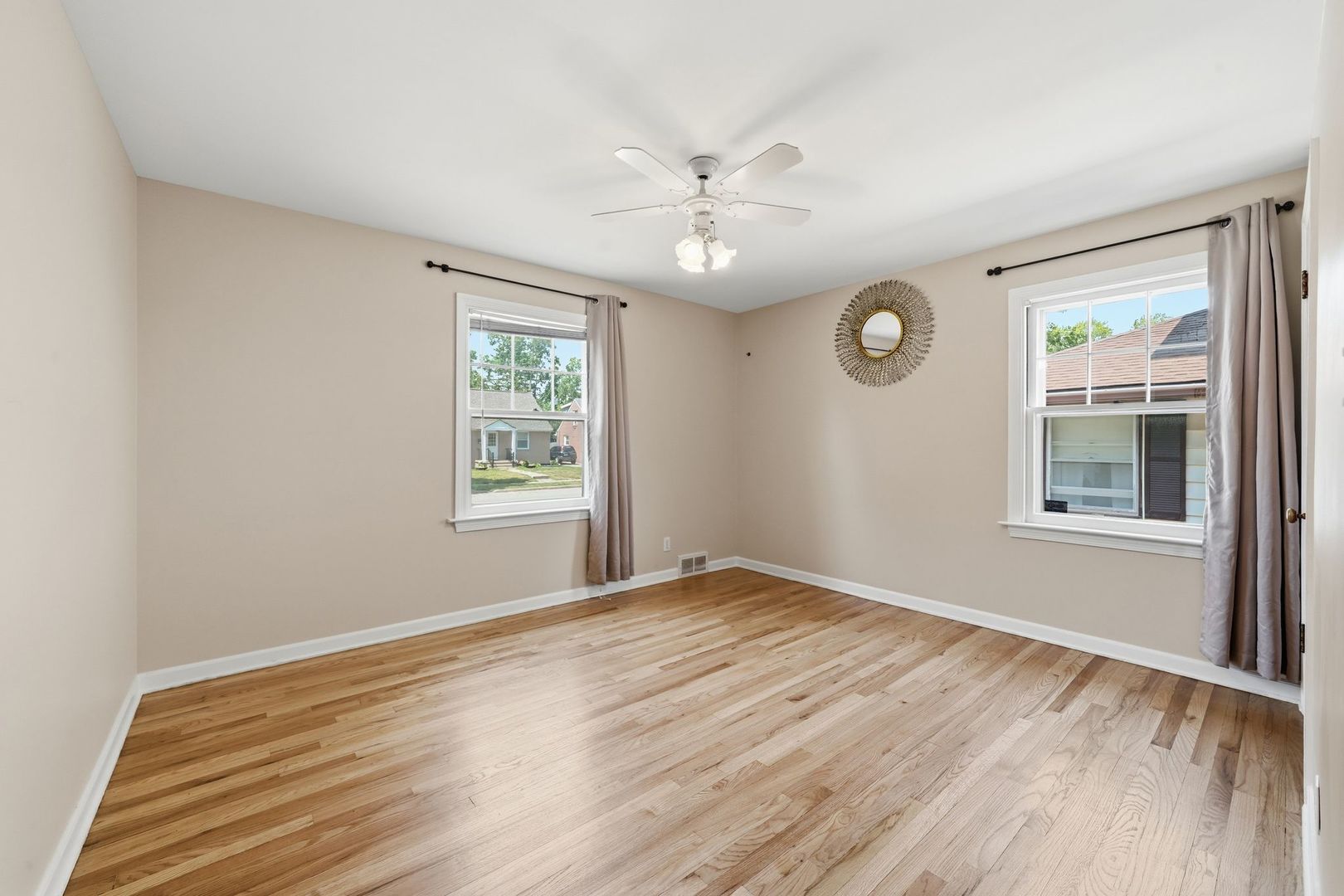 1009 Leith Avenue Property Photo 6