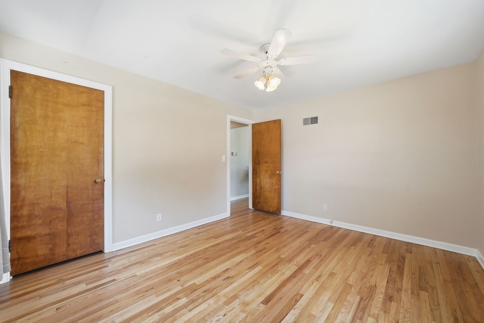 1009 Leith Avenue Property Photo 7